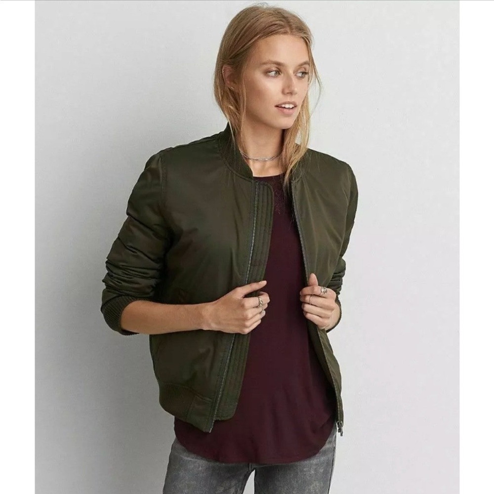 American Eagle olive green bomber jacket medium